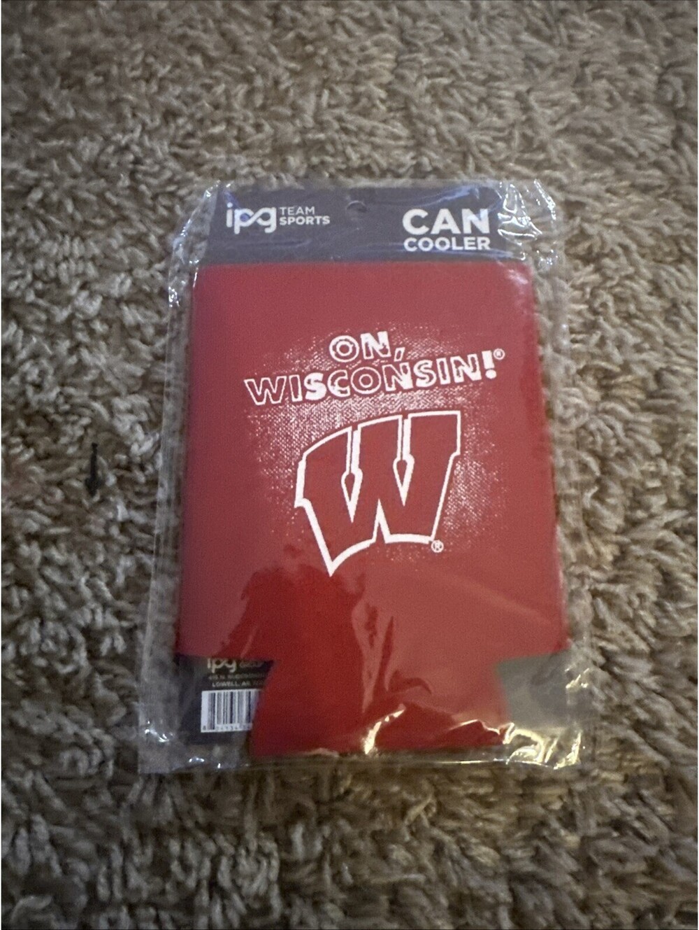 IPG Team Sports Can Cooler Licensed Wisconsin College-Brand New-SHIPS N 24 HOURS